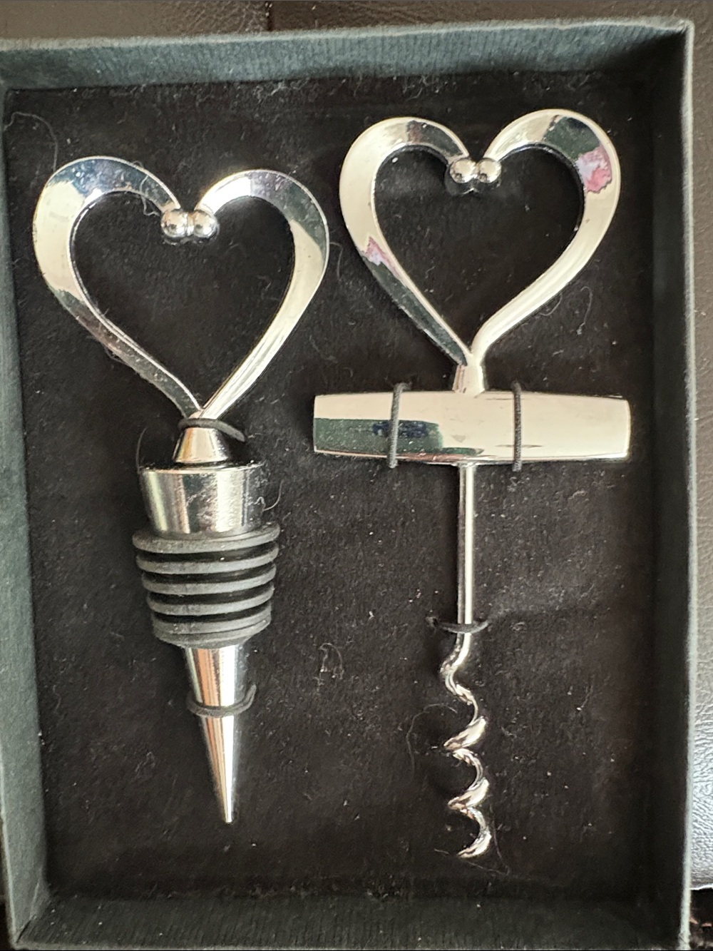 Heart-Top Wine Stopper and Corkscrew Set - Silver